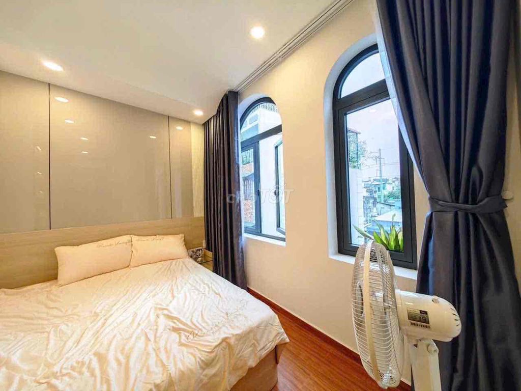 ✅ Bán nhà HXH Quận 10 -4 Tầng (4x15m) HĐT 28tr/tháng , Sát MT luôn