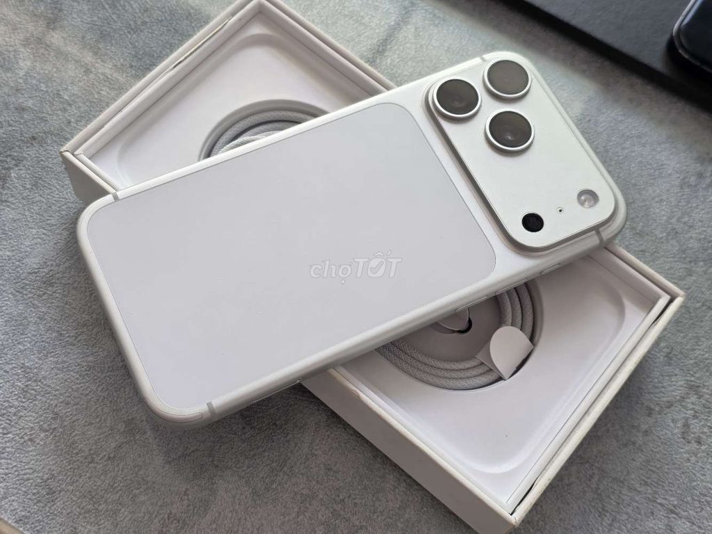 Apple iPhone 17 Pro Max 256GB Trắng 99.9%. Mua bán Điện thoại tại Thành phố Thủ Đức Tp Hồ Chí Minh được đăng bởi HVH76 STORE hình 1