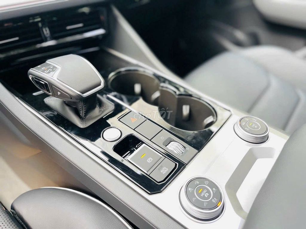 Volkswagen Touareg 2023 Luxury. Mua bán Ô tô tại Quận 3 Tp Hồ Chí Minh được đăng bởi Minh Hiếu hình 6