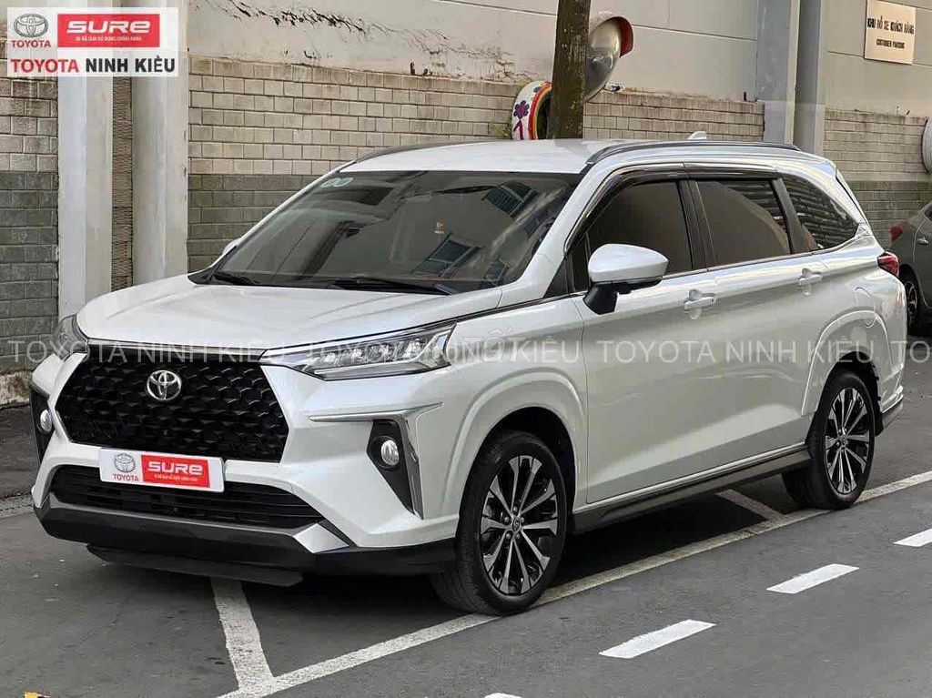 Toyota Veloz Cross Top 2024 Trắng 16.000 km. Mua bán Ô tô tại Quận Ninh Kiều Cần Thơ được đăng bởi Thuý Ngọc Toyota hình 3