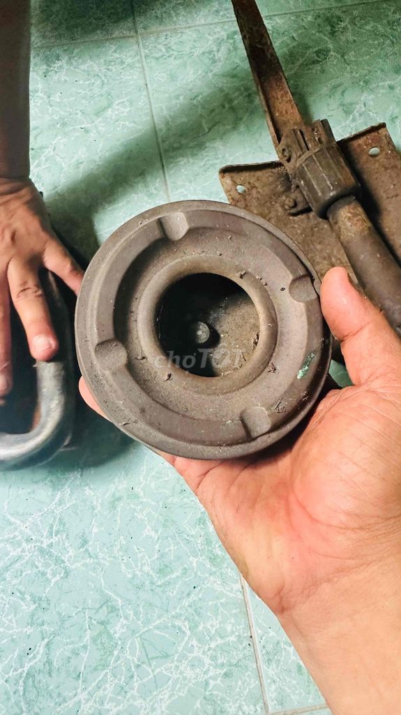 Gạt tàn đồng xưa kỉ niệm quân đội hàn quốc. Mua bán Đồ sưu tầm, đồ cổ tại Quận Ninh Kiều Cần Thơ được đăng bởi không 917 một một 44 một hai hình 1
