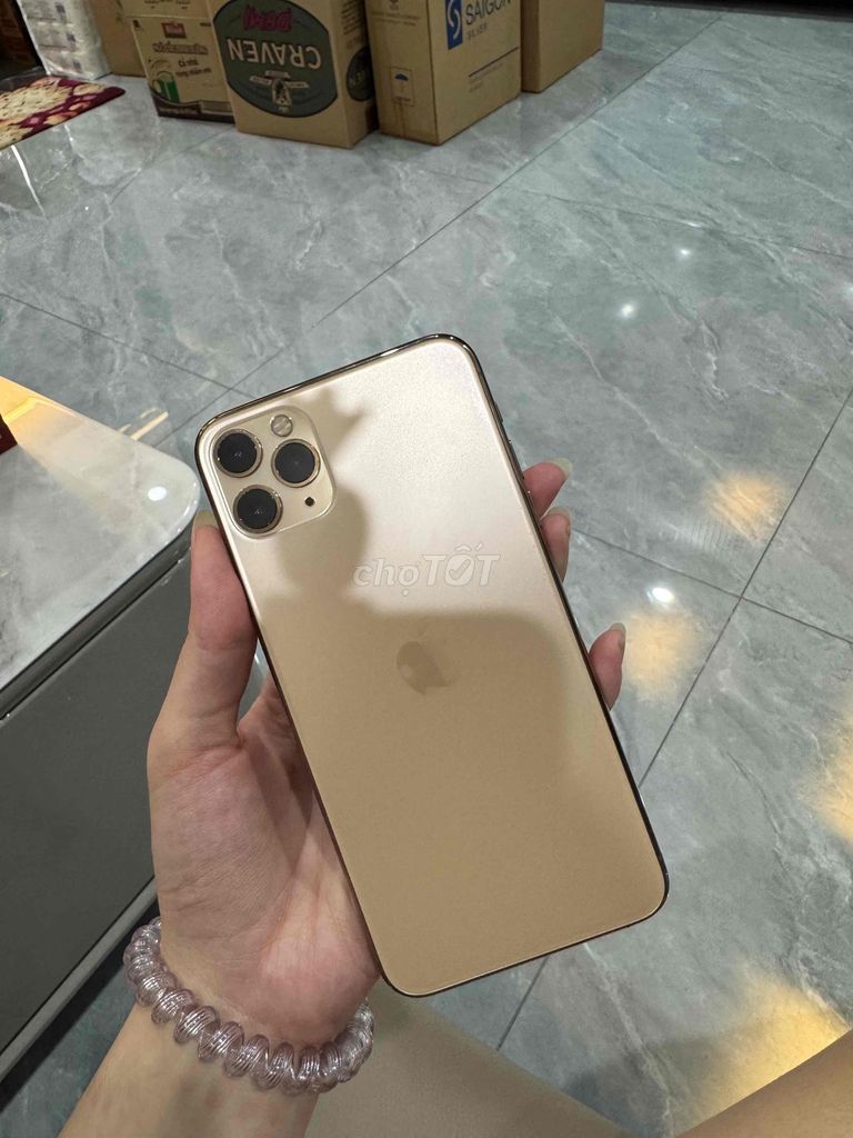 Apple iPhone 11 Pro Max 256GB Vàng 83%. Mua bán Điện thoại tại Quận Bình Thạnh Tp Hồ Chí Minh được đăng bởi Linh hình 1