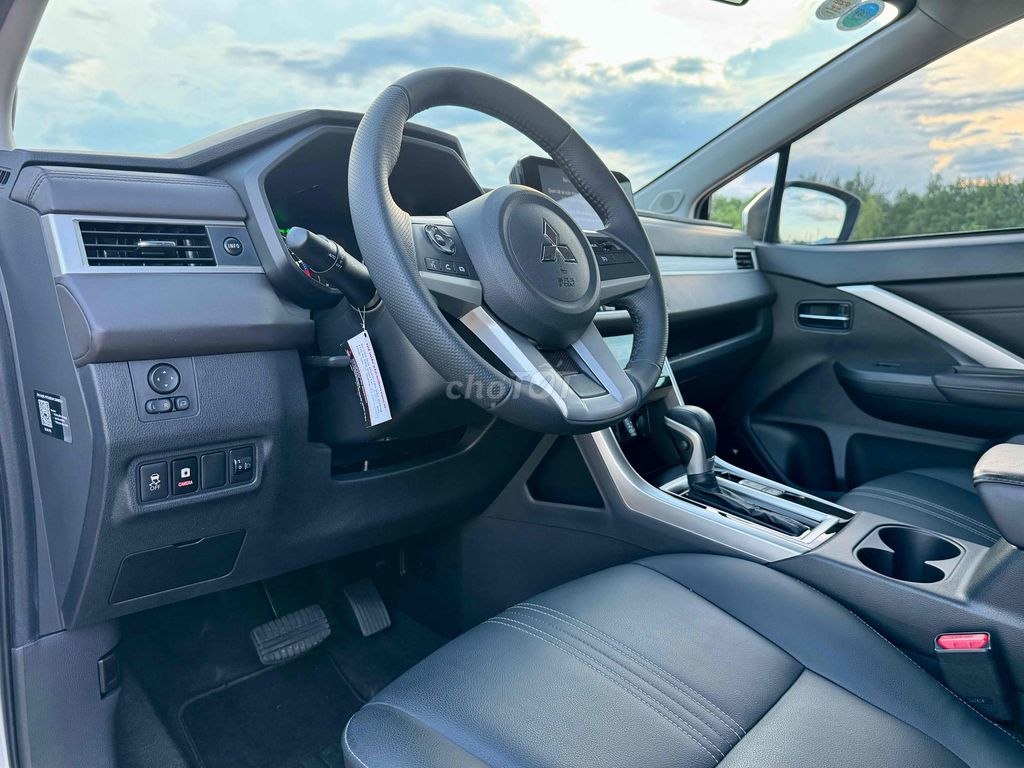 Mitsubishi Xpander 2024 Premium 1.5 AT - 7000 km. Mua bán Ô tô tại Quận Cẩm Lệ Đà Nẵng được đăng bởi nguyễn văn khoa hình 15