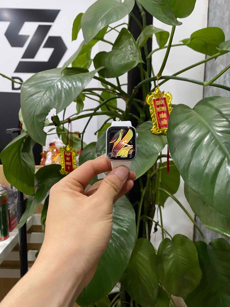 Apple Watch SE 2 40mm Trắng 97%. Mua bán Thiết bị đeo thông minh tại Quận Thanh Xuân Hà Nội được đăng bởi Duy Nguyễn Hoàng hình 1