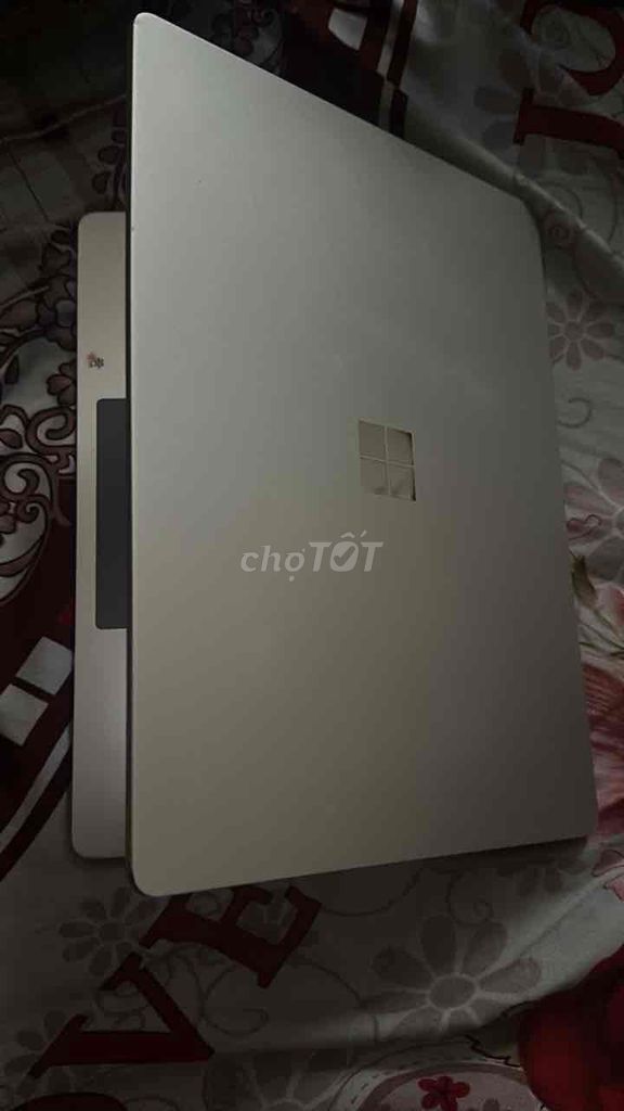 Microsoft Surface Laptop Go 2. Mua bán Laptop tại Quận Ba Đình Hà Nội được đăng bởi Thuỳ Linh hình 1