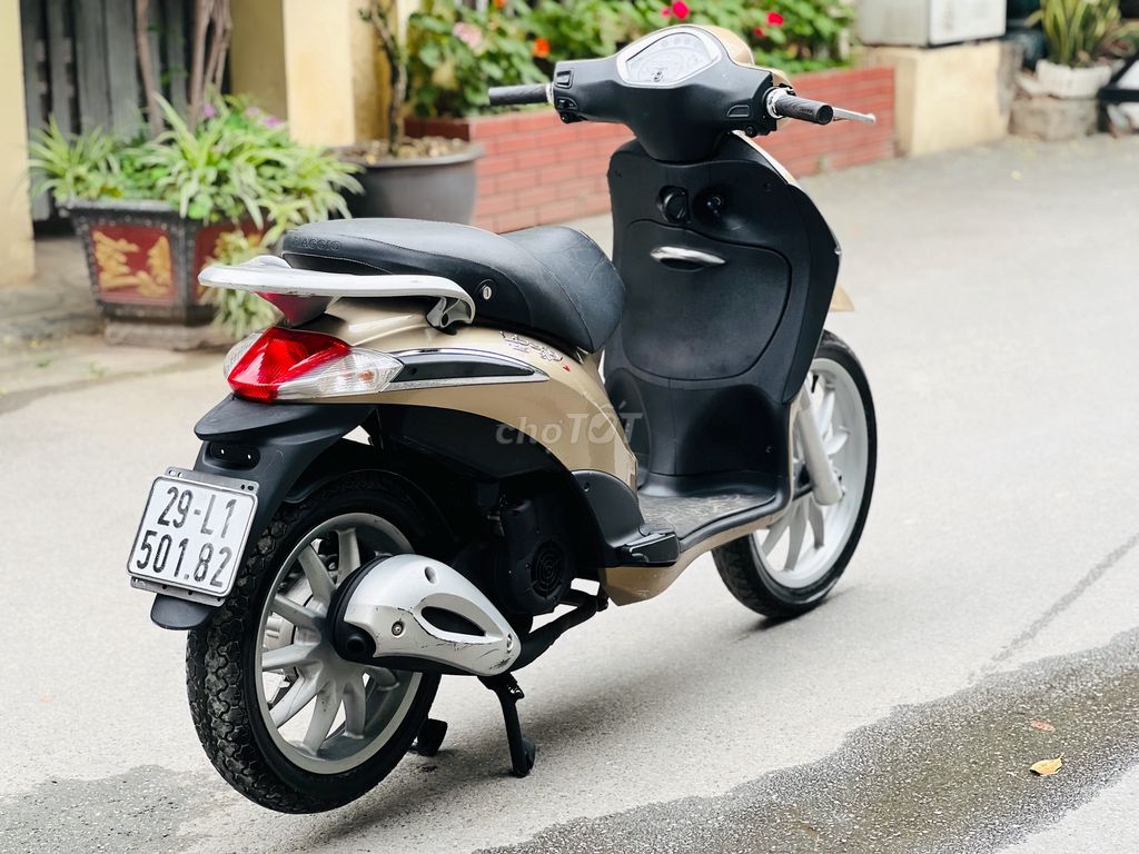 Piaggio Liberty 125 ie MÀU VÀNG CÁT NGUYÊN BẢN. Mua bán Xe máy tại Quận Bắc Từ Liêm Hà Nội được đăng bởi Thanh Tuyền hình 4