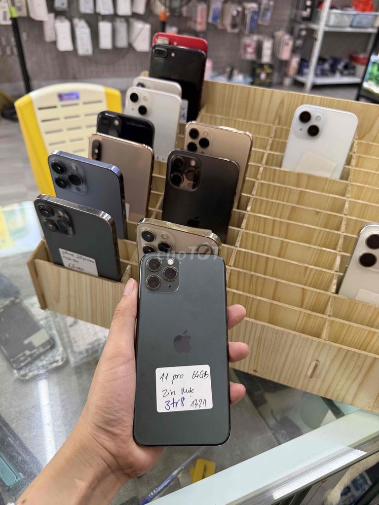 Apple iPhone 11 Pro 64GB QT máy zin. Mua bán Điện thoại tại Quận Hải Châu Đà Nẵng được đăng bởi Hoàng Táo 273 Nguyễn Hoàng hình 1