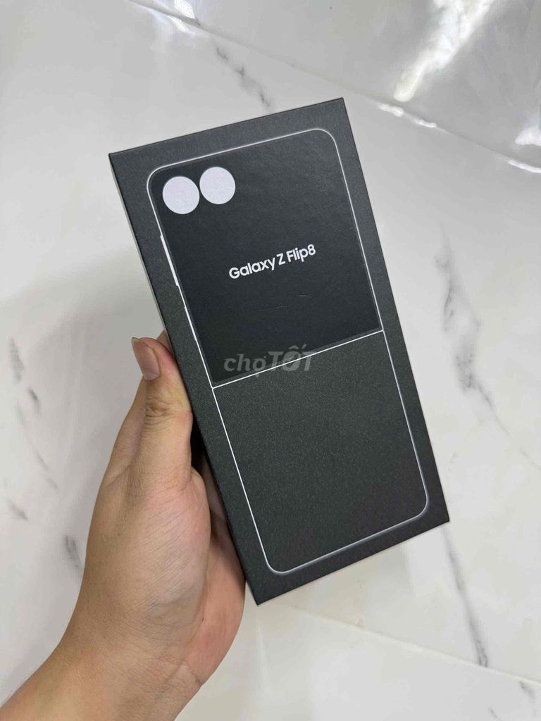 Samsung Galaxy Z Flip8 Đẹp 100% Không lôi. Mua bán Điện thoại tại Thành phố Tân An Long An được đăng bởi Lý Anh Tài  hình 1