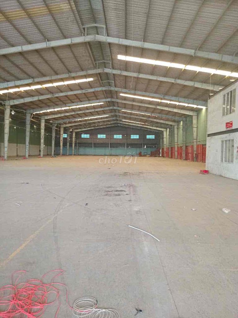 KHO XƯỞNG Y HÌNH ( 1.600m2 ) PCCC TỰ ĐỘNG- container 24/24