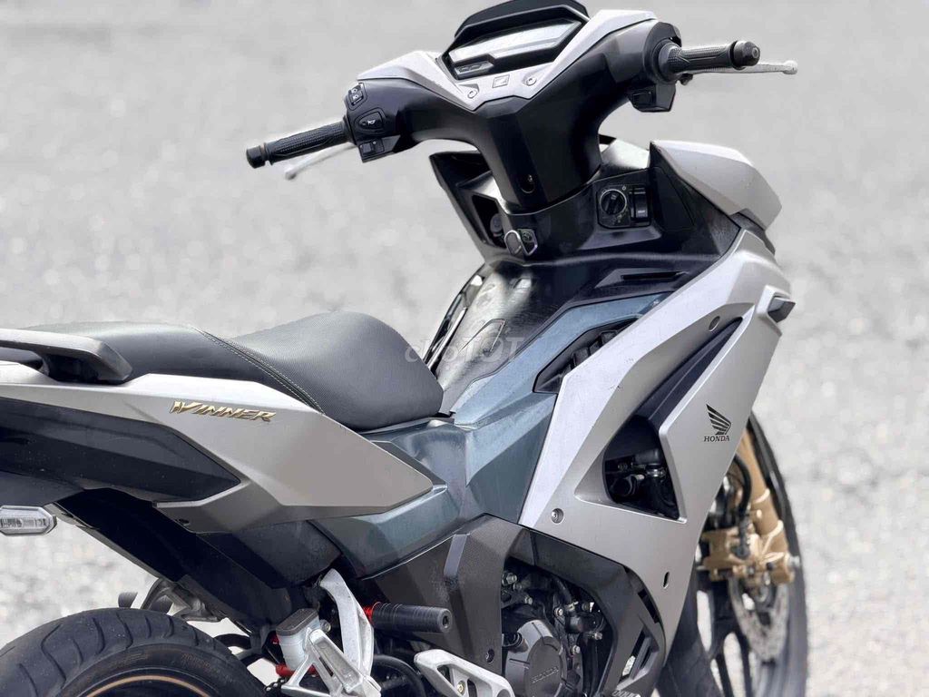 Honda Winner V3 màu Bạc. Mua bán Xe máy tại Quận Liên Chiểu Đà Nẵng được đăng bởi MẠNH hình 1