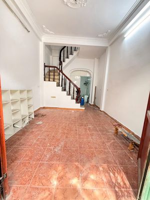 Nhà phố 40 m² · 5 PN · Đường Ngọc Hồi