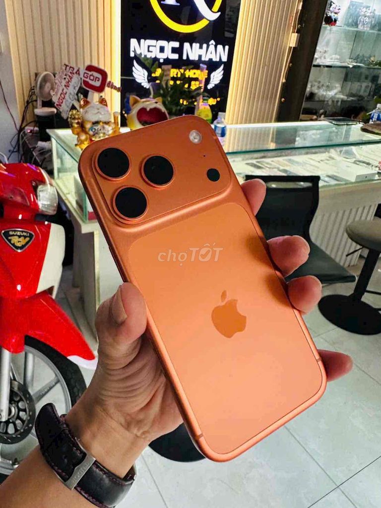 Apple iPhone 17 Pro 256GB Cam Likenew VN pin100%. Mua bán Điện thoại tại Thành phố Biên Hòa Đồng Nai được đăng bởi Oanh Hoang hình 1