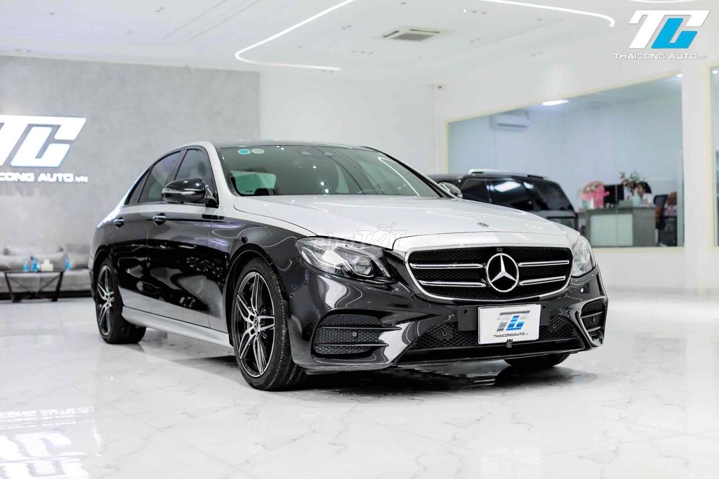 Mercedes E300 AMG sx 2020 đi 18.000km full ls hãng