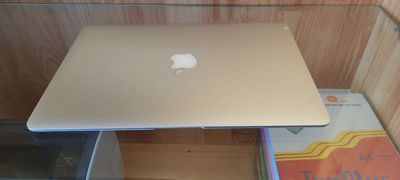 Macbook Air. Mua bán Máy tính bảng tại Thành phố Tuy Hòa Phú Yên được đăng bởi Minh Châu