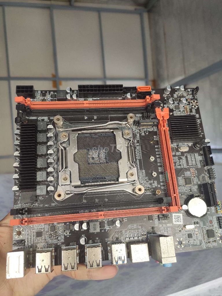 Main x99 gãy 1 chân socket,lên nguồn cpu k nóng