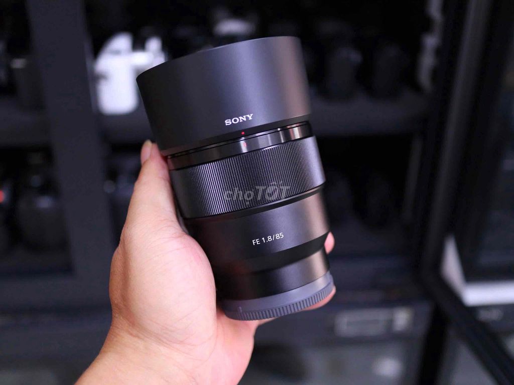 Ống kính Sony FE 85mm F1.8 fullbox  Như mới. Mua bán Máy ảnh, Máy quay tại Thành phố Thủ Dầu Một Bình Dương được đăng bởi Chinh Lee hình 1