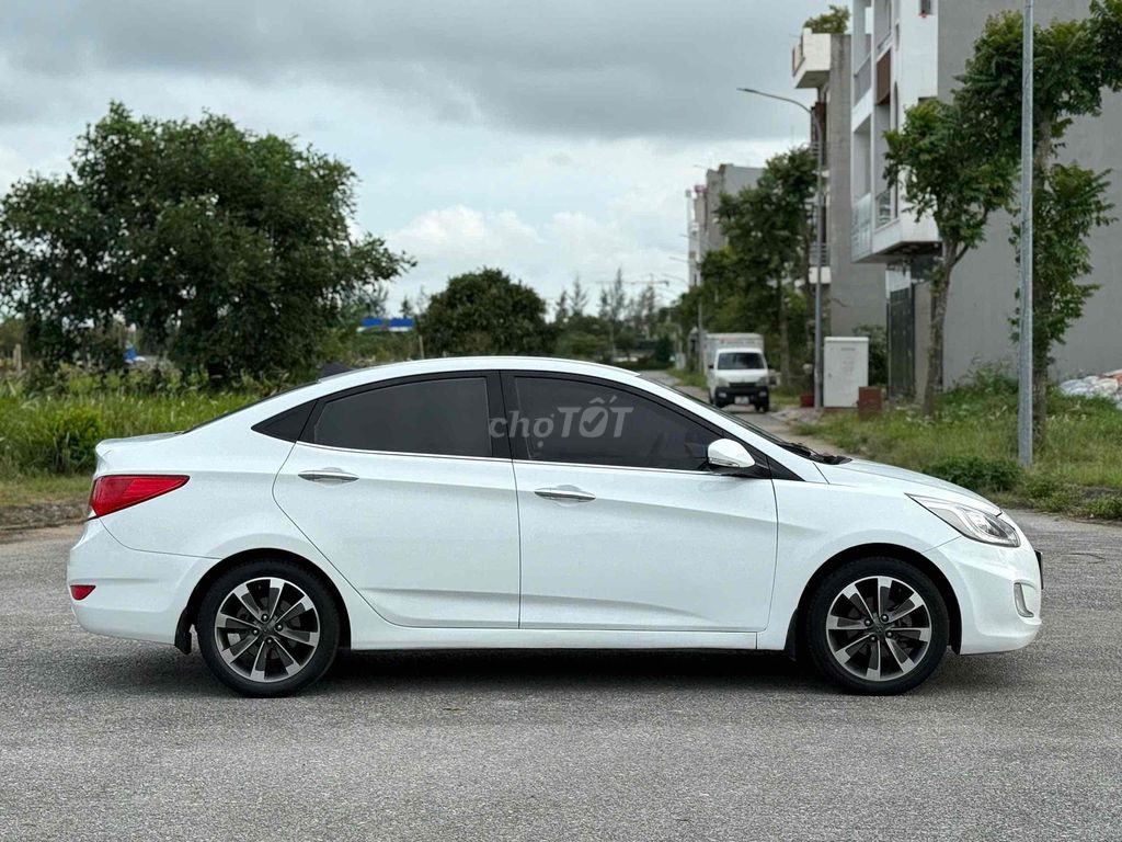Hyundai Accent 2016 1.4 MT - 110000 km. Mua bán Ô tô tại Huyện Gia Lộc Hải Dương được đăng bởi Nhất Tín Ô Tô Hải Dương hình 5