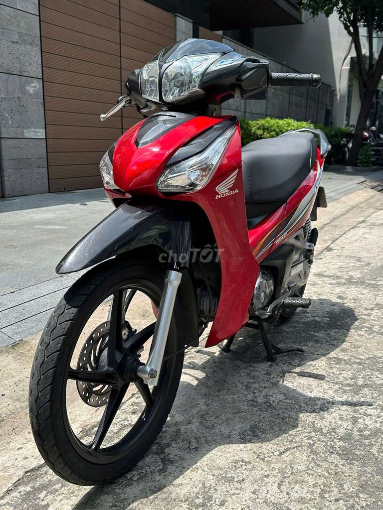 Honda Future Fi 2016. cars.motor.tp.владелец