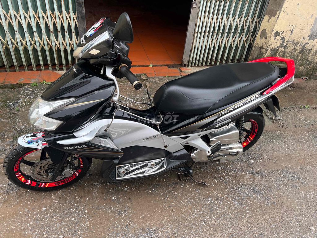 xe chính chủ muốn bán. giấy tờ chính chủ. Mua bán Xe máy tại Huyện Thường Tín Hà Nội được đăng bởi DaVid Thủy hình 2