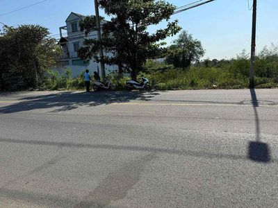 Bán lô đất mặt tiền Đặng Công Bỉnh, Xuân Thới Nhì, HM.
