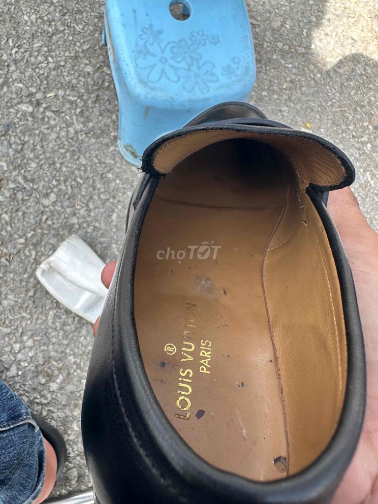 Giày lười Louis Vuitton Nam Da cao cấp Đen Ý 38/38. Mua bán Giày dép tại Huyện Thạch Thất Hà Nội được đăng bởi Cao Văn Nguyên hình 1