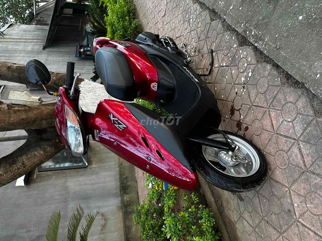 honda tay ga dio zx nội địa nhật giấy tờ đầy đủ. Mua bán Xe máy tại Thành phố Quảng Ngãi Quảng Ngãi được đăng bởi Hien hình 3