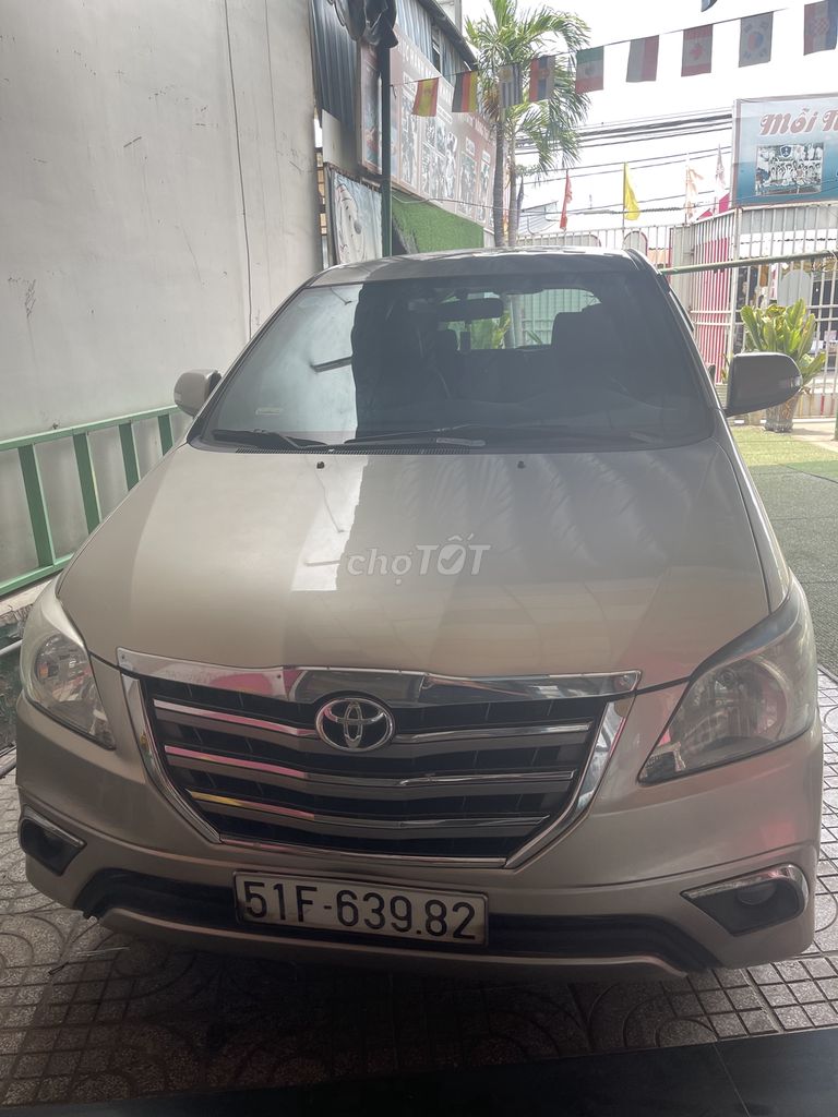 Toyota Innova 2016 2.0E - 270000 km