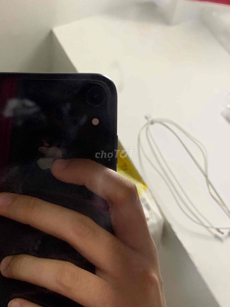 Apple iPhone Xr 64GB Nhật 77%. Mua bán Điện thoại tại Quận Gò Vấp Tp Hồ Chí Minh được đăng bởi Thư Nguyễn hình 1