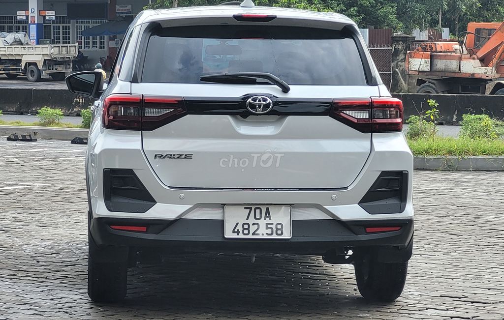 Toyota Raize 2024 màu trắng ngọc trai. Mua bán Ô tô tại Huyện Hòa Thành Tây Ninh được đăng bởi QUAN ĐẠI HONDA Ô TÔ TÂY NINH hình 6