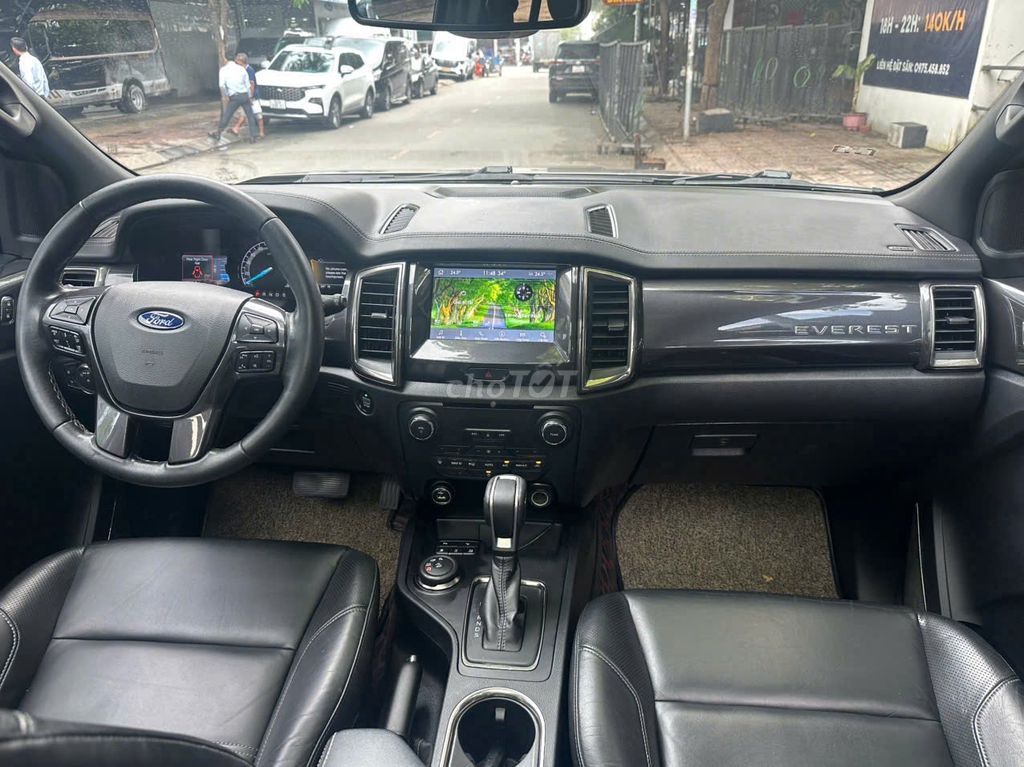 Ford Everest Titanium 1 Cấu 2019 - Vay 70%. Mua bán Ô tô tại Quận Tân Phú Tp Hồ Chí Minh được đăng bởi Phạm Văn Thông hình 4
