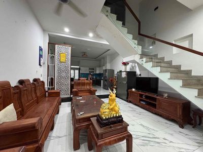 Аренда · 4 комн. · 100 м² · Quận Hải Châu, ул. Đường Núi Thành