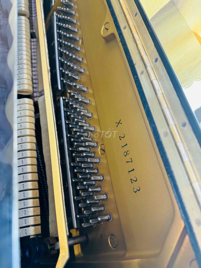 piano cơ yamaha UX hàng cao cấp bh 11 năm.