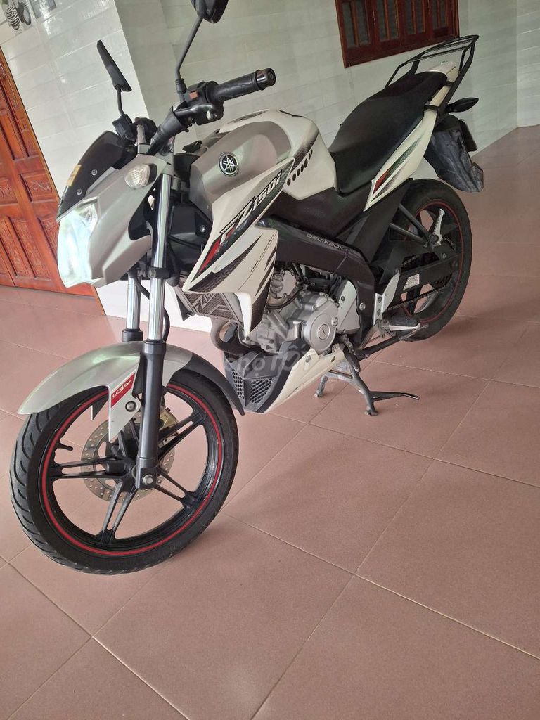 Cần bán xe Yamaha FZ150i Trắng 59139 km. Mua bán Xe máy tại Thành phố Thủ Đức Tp Hồ Chí Minh được đăng bởi Thơ Ss hình 1