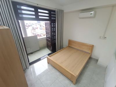 Căn hộ dịch vụ 70 m² · 2 PN · Đường Cộng Hòa
