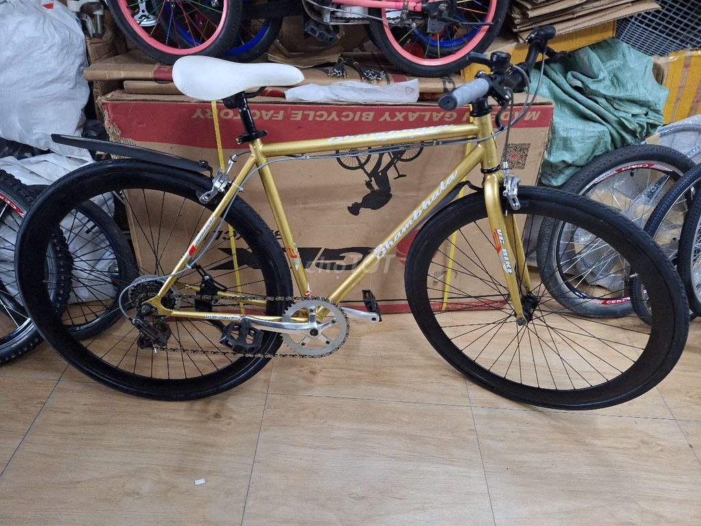 Xe 700c màu đồng. Mua bán Xe đạp tại Quận Ninh Kiều Cần Thơ được đăng bởi mi ca hình 1