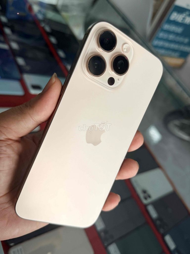 iPhone 16 Pro Max 256GB Vàng .Zin áp 99%. Mua bán Điện thoại tại Thành phố Mỹ Tho Tiền Giang được đăng bởi Sanh Phone hình 1