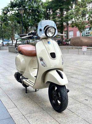 🇨🇮🇨🇮LXV 125cc.3VIE Nhập Ý Phun Xăng. Ngay Chủ. Mua bán Xe máy tại Quận Gò Vấp Tp Hồ Chí Minh được đăng bởi VESPA ĐỨC NGUYỄN 