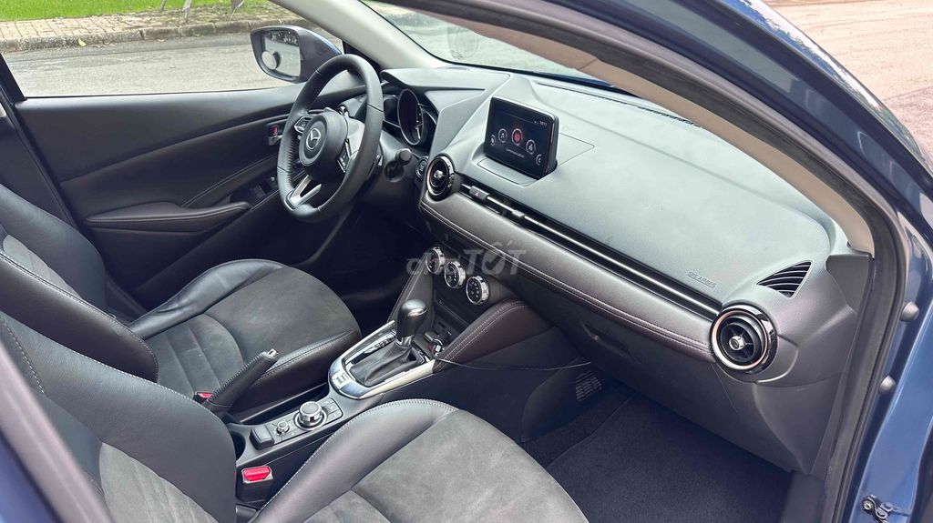 Mazda 2 2019 Premium Sedan - nhập khẩu thái lan. Mua bán Ô tô tại Huyện Nhà Bè Tp Hồ Chí Minh được đăng bởi Hung hình 8