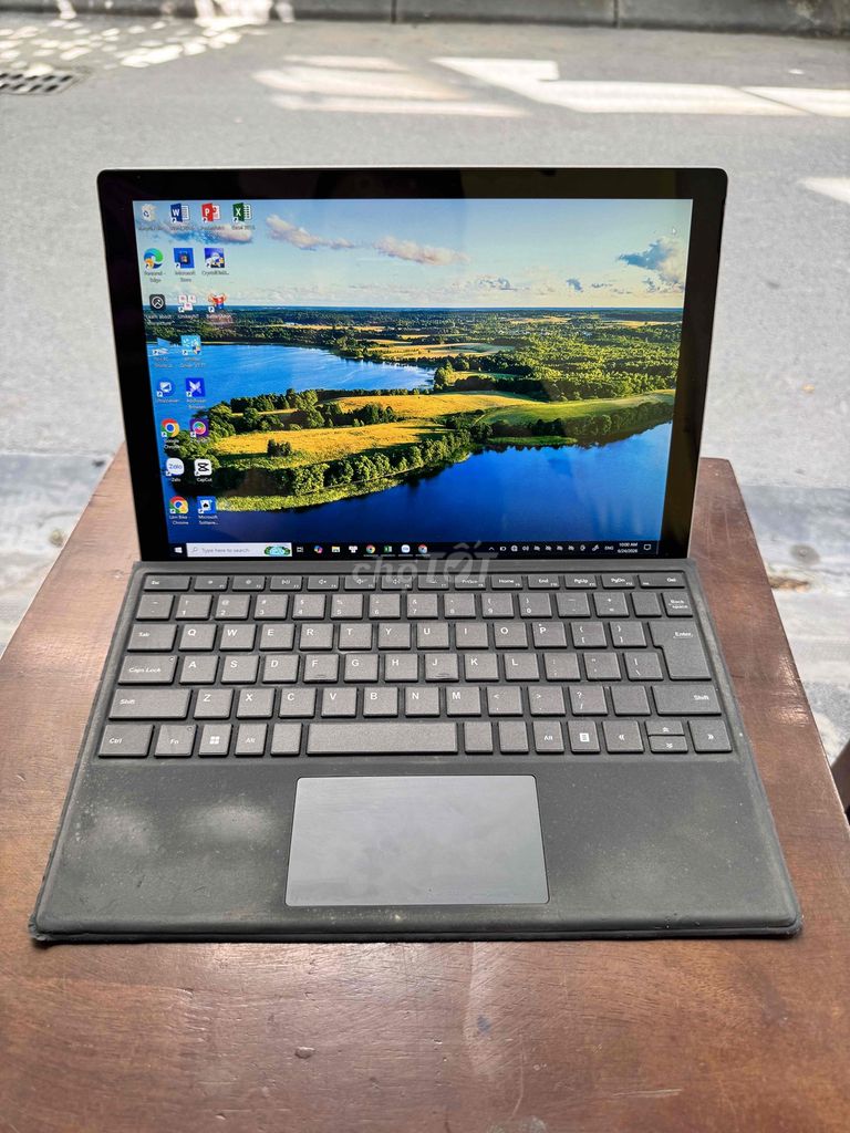 Microsoft Surface Pro 5 i5 8GB/256GB Bạc. Mua bán Máy tính bảng tại Quận Đống Đa Hà Nội được đăng bởi Luxthumua Tây Mỗ hình 1