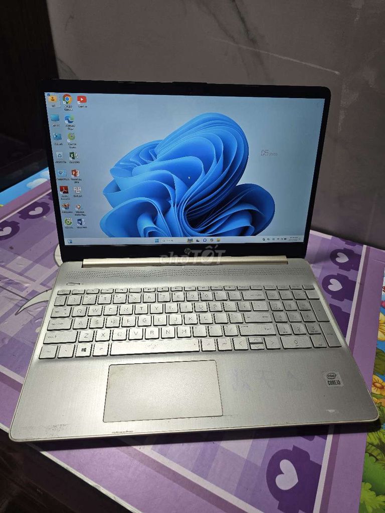HP 15s- i3 1005G1/4G/256G/14" FHD zin đẹp. Xài tốt. Mua bán Laptop tại Quận 12 Tp Hồ Chí Minh được đăng bởi Cầm Đồ Thanh Lý hình 1