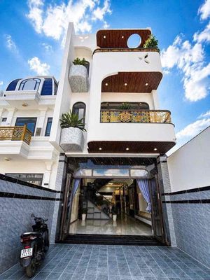 CẦN BÁN NHÀ GẦN KHU VỰC LINH XUÂN THỦ ĐỨC