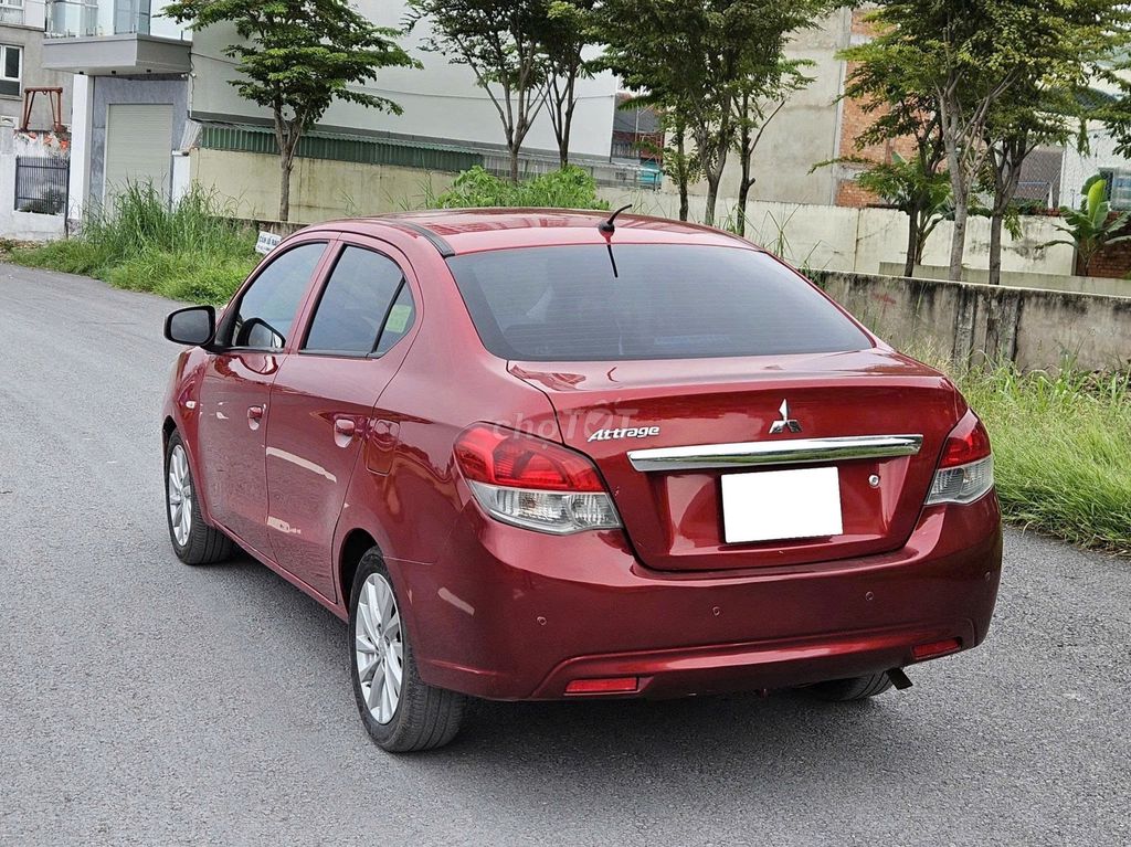Mitsubishi Attrage 2019 đki 2020 số sàn màu đỏ. Mua bán Ô tô tại Quận 12 Tp Hồ Chí Minh được đăng bởi Huy 702 hình 4