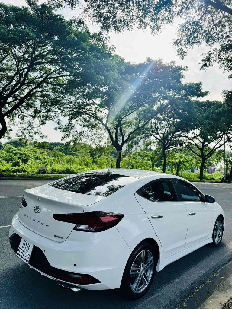 Hyundai Elantra 2019 Sport 1.6 Bản Cao nhất. Mua bán Ô tô tại Thành phố Dĩ An Bình Dương được đăng bởi Nguyễn Sơn Auto hình 4