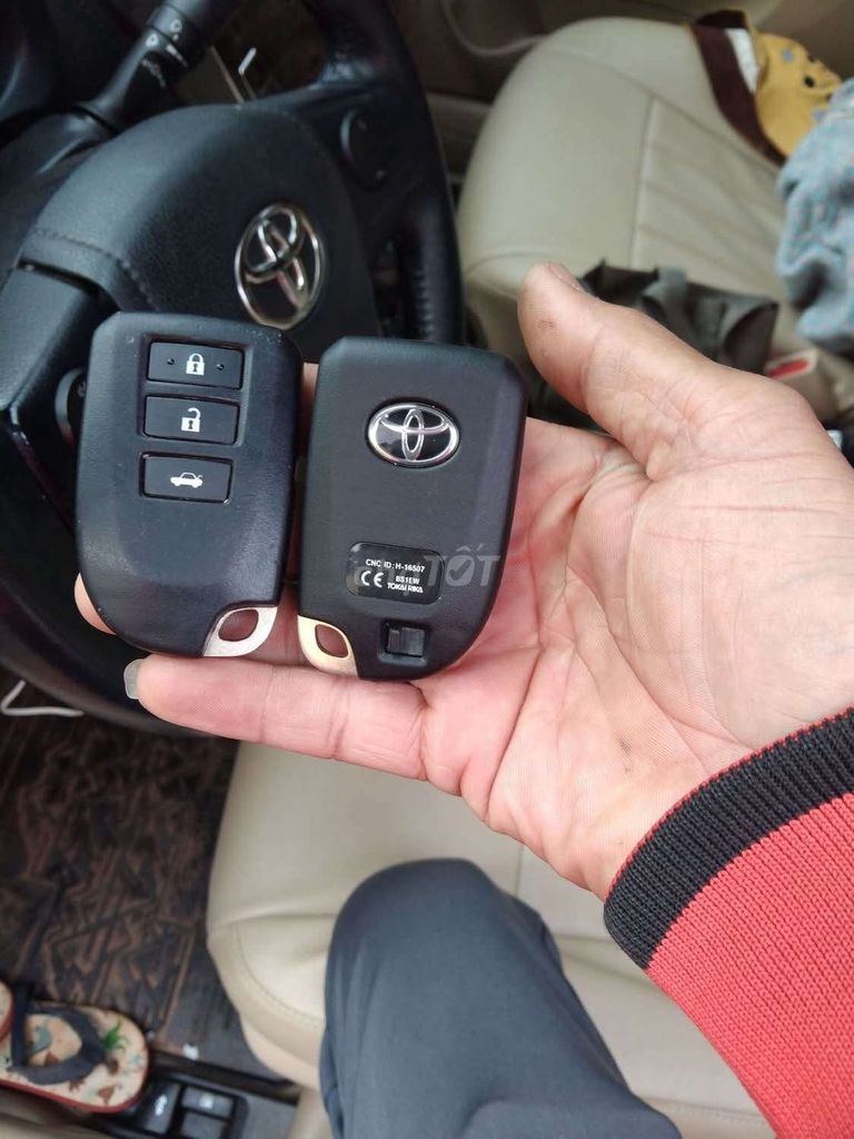 Chìa Khóa Toyota Vios Yais