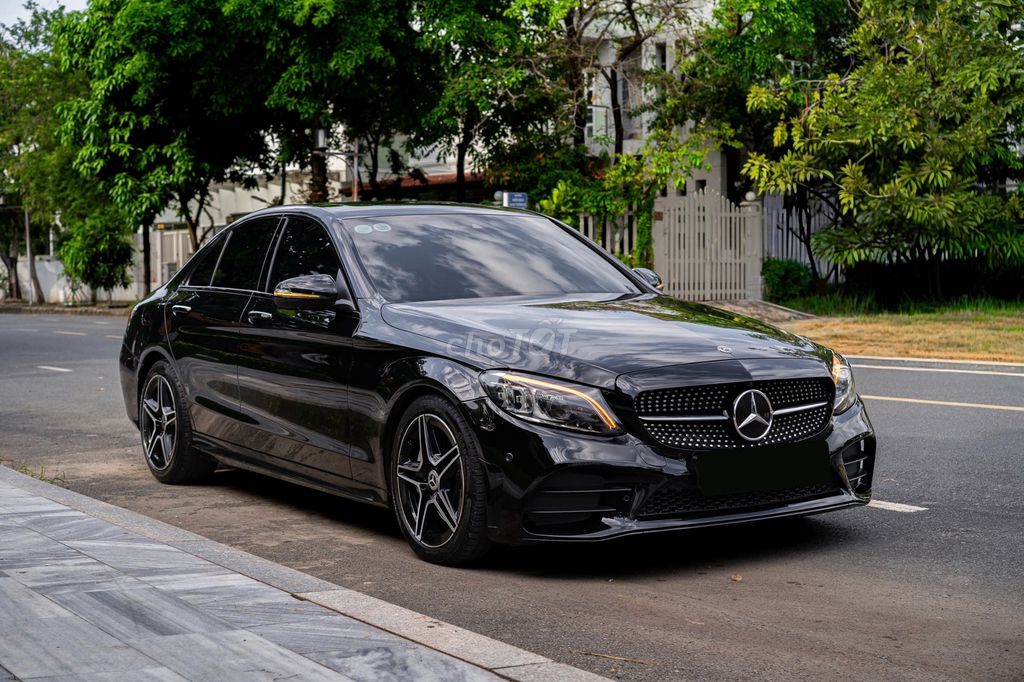 Thì Đây Là Mer C300 AMG 2019 - Xe chuẩn 100%. Mua bán Ô tô tại Quận 7 Tp Hồ Chí Minh được đăng bởi Bảo Duy Ô Tô hình 6
