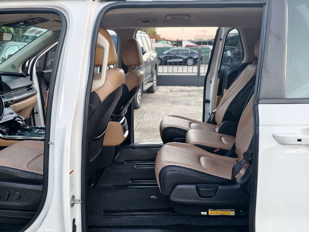 KIA CANIVAL 2022 MÁY DẦU MÀU TRẮNG LUXURY. Mua bán Ô tô tại Quận Long Biên Hà Nội được đăng bởi BON AUTO hình 8