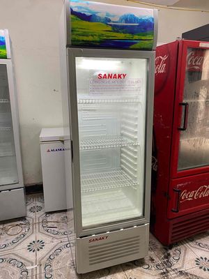 thanh lý tủ mát 300 lit. Mua bán Tủ lạnh tại Quận Hoàng Mai Hà Nội được đăng bởi lê bảo mạnh