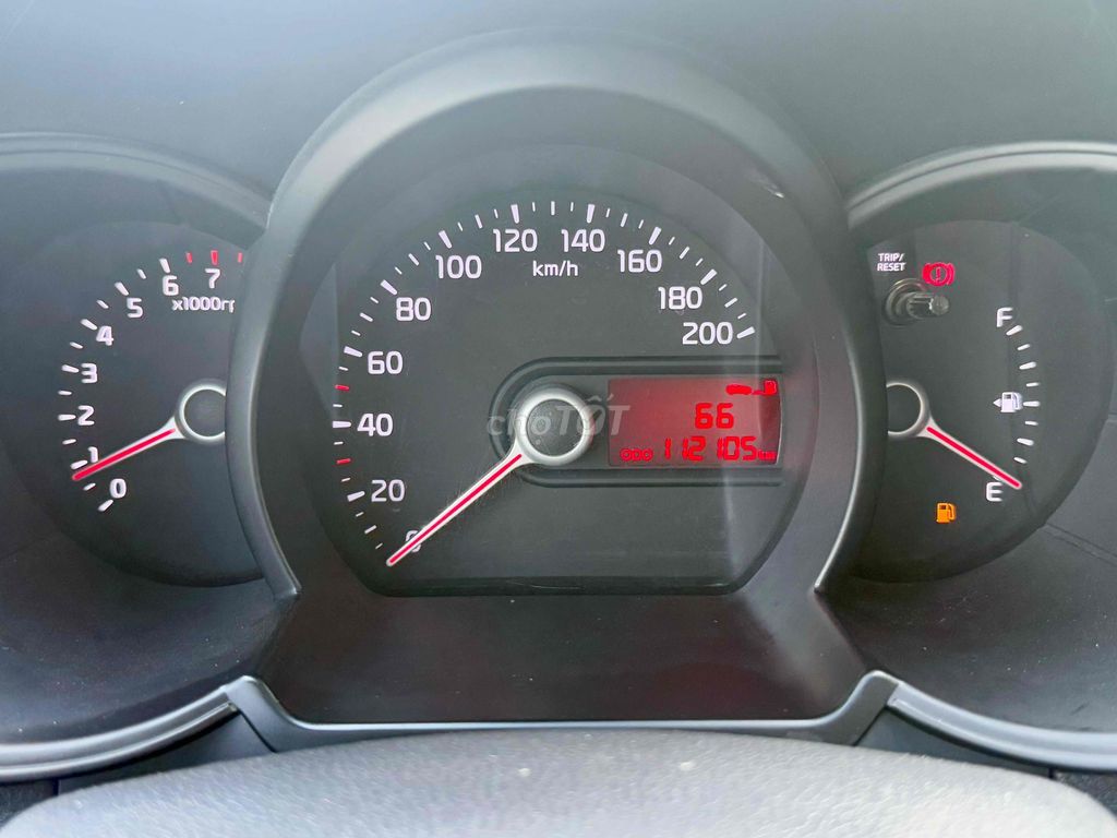 Kia Picanto 2014 S MT - 112000 km