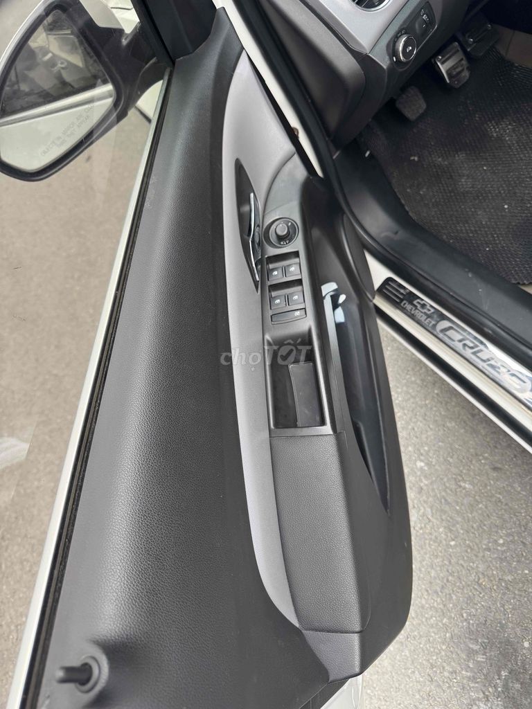 Chevrolet Cruze 2014 1.6 Trắng 86000 km. Mua bán Ô tô tại Quận Hải Châu Đà Nẵng được đăng bởi anh anh hình 5