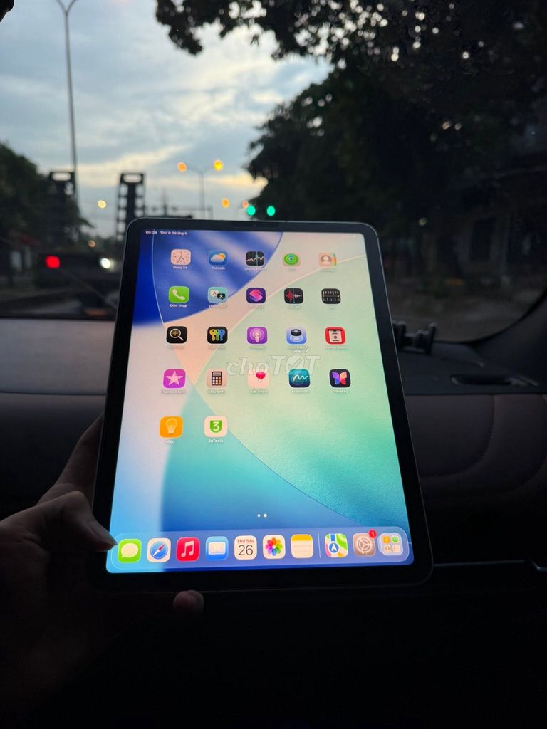 Apple iPad Air 4 64GB SIM. Mua bán Máy tính bảng tại Quận 1 Tp Hồ Chí Minh được đăng bởi Hội Đồ Điện Tử hình 1